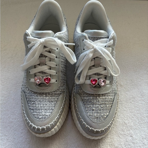 Universal Thread Lifestyle Sneakers Gray/Silver Free People shoe charm, W 9.5 - Picture 2 of 13